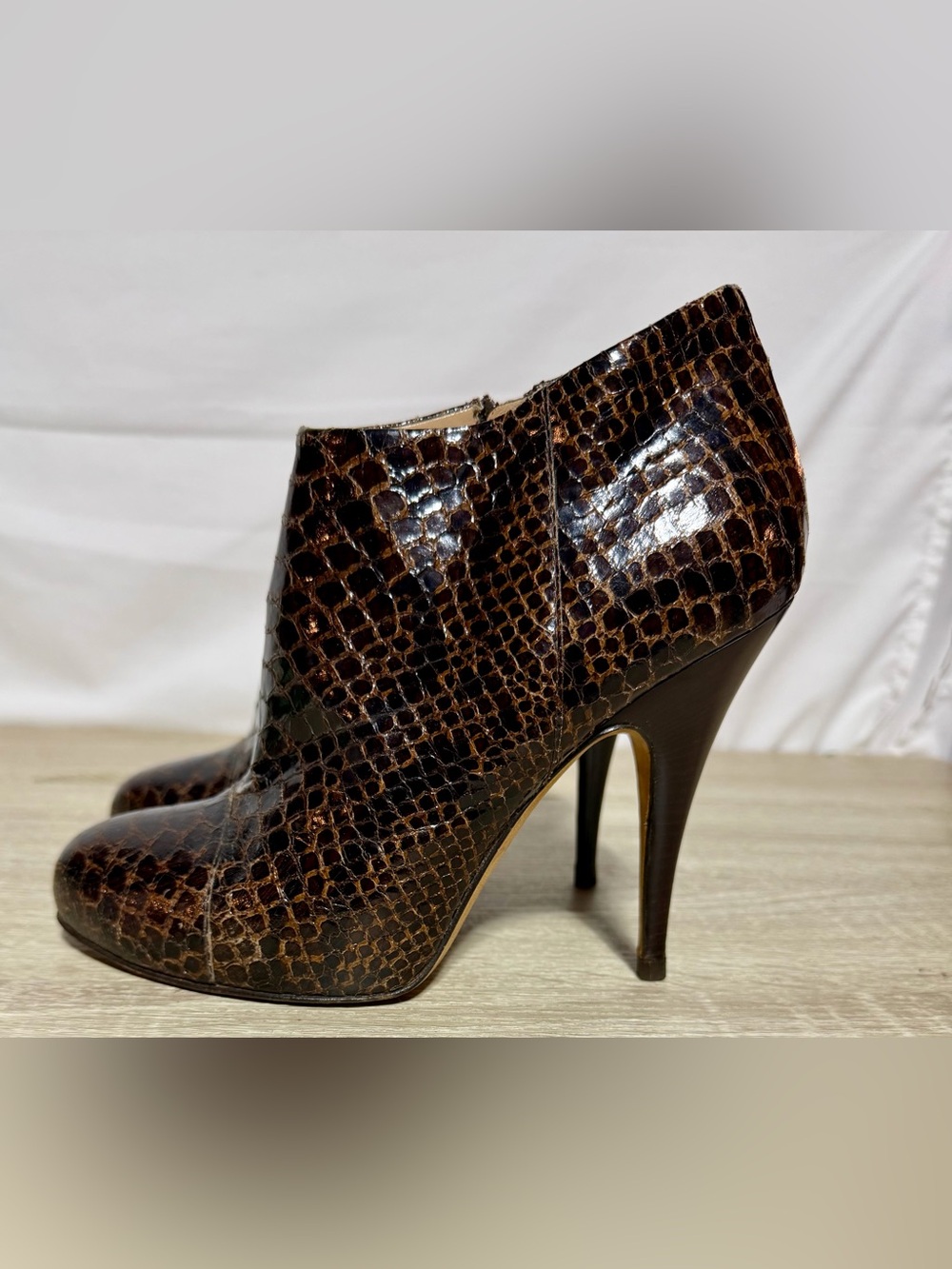 Giuseppe Zanotti Women’s Brown/Black Snake Print Leather Zip Ankle Bootie US 6.5